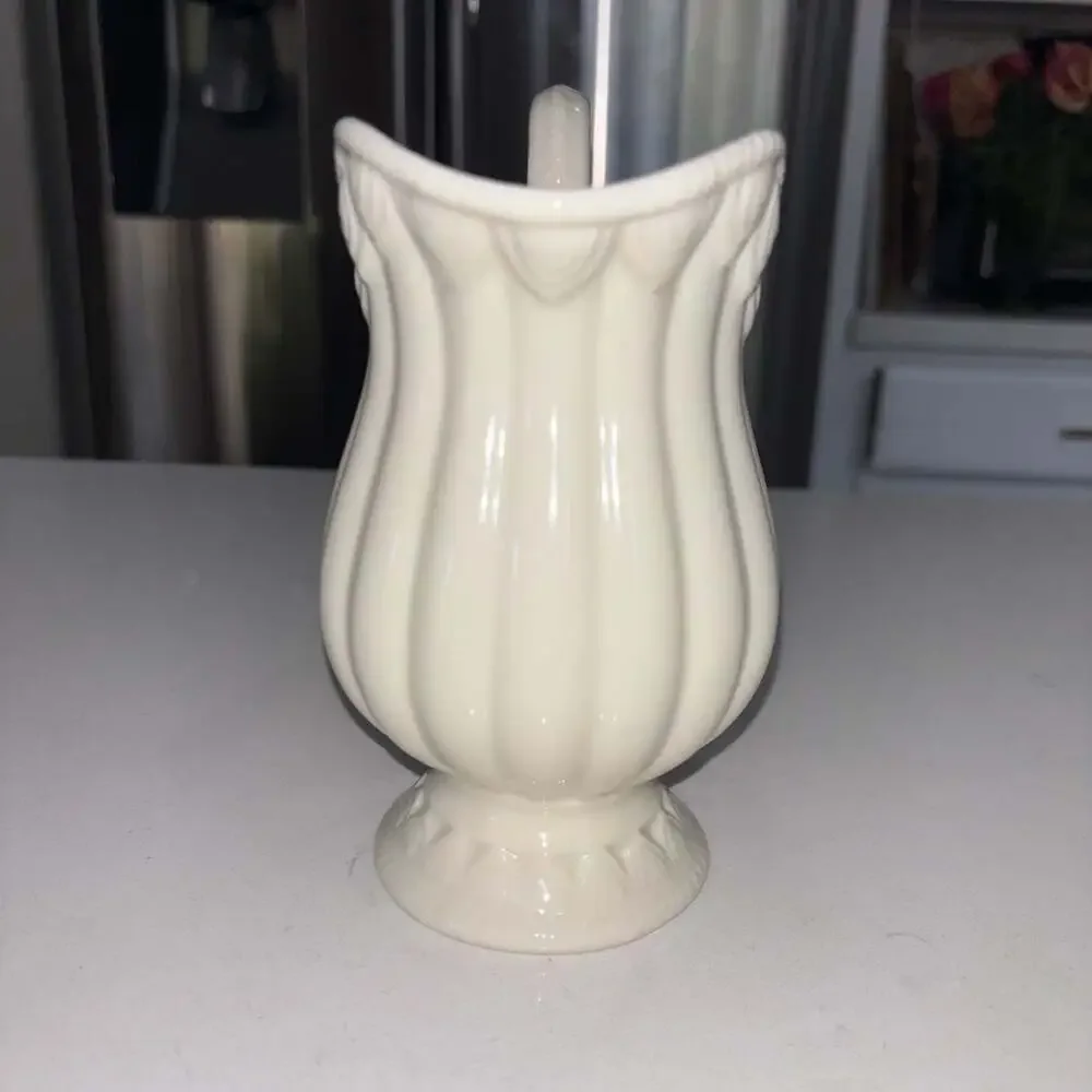 L. GODINGER & CO. Elegant Ivory Porcelain Small Creamer Pitcher Syrup